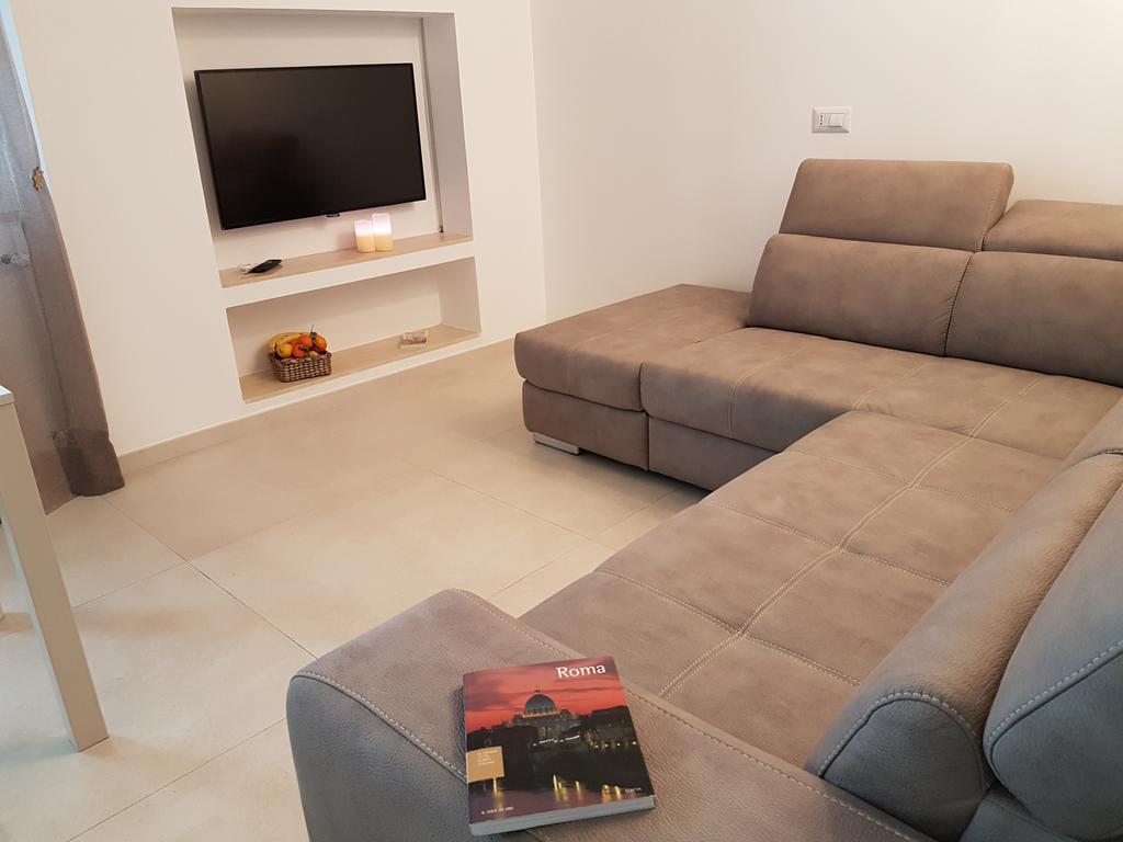شقة Mary'S Penthouse ليدو دي أوستيا المظهر الخارجي الصورة