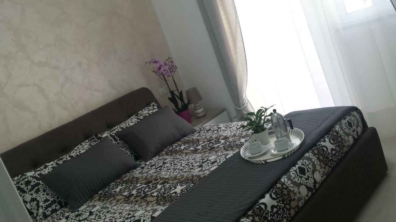 شقة Mary'S Penthouse ليدو دي أوستيا المظهر الخارجي الصورة